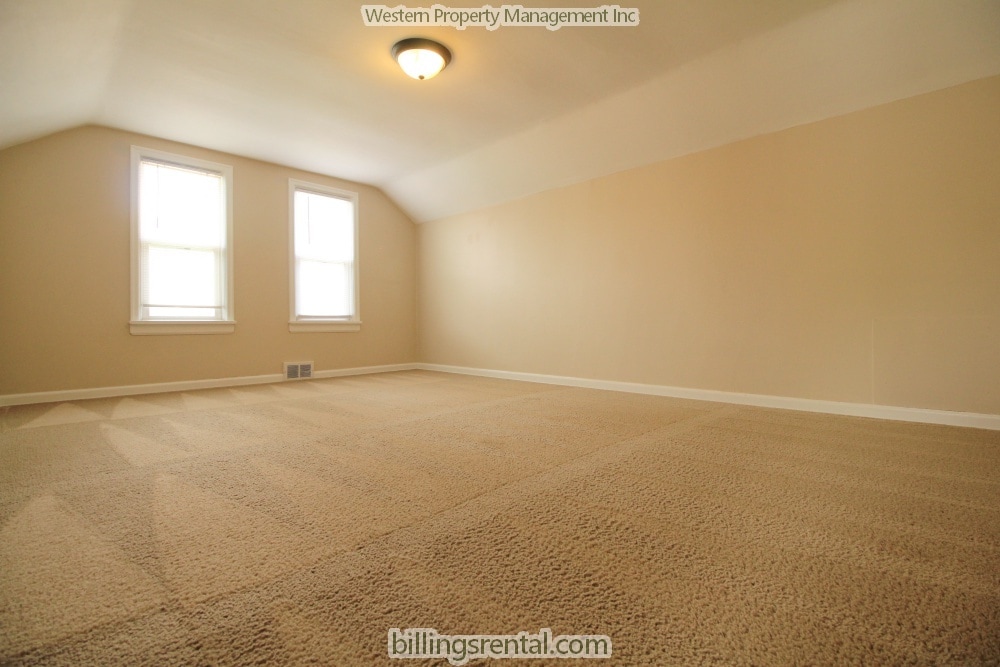 Upper Bedroom - 743 Wyoming Ave