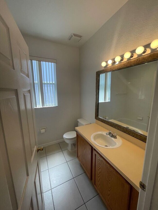 Building Photo - Beautiful Pool Home in Highlands Reserve golf community
