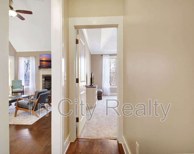 Building Photo - 175 Ridgeway Ct