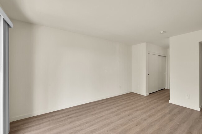 Building Photo - 2579 Caminito Muirfield