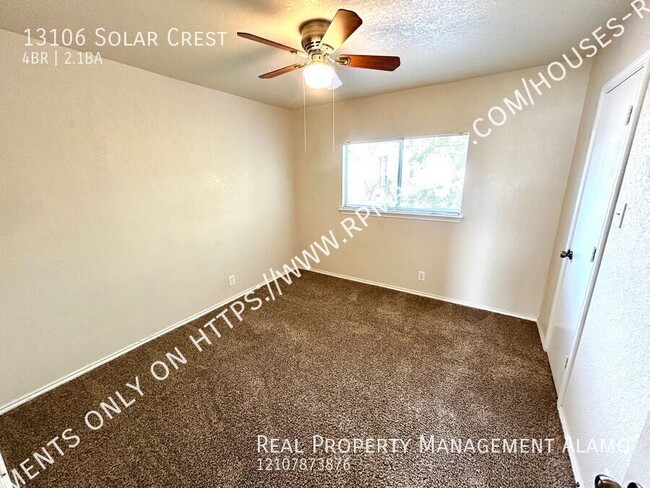 Building Photo - **MOVE IN SPECIAL** 4 Bedroom 2.5 Bath Hom...