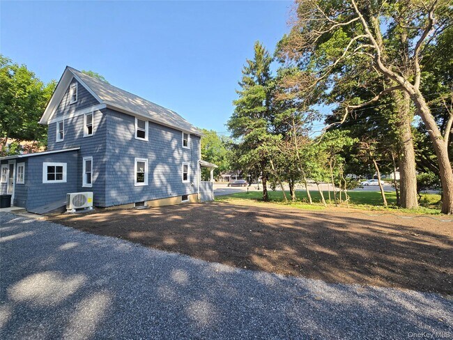 Building Photo - 783 NY-25A