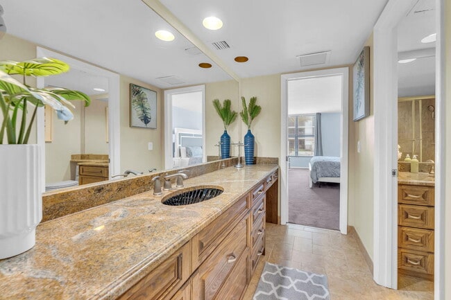 Building Photo - 3610 S Ocean Blvd