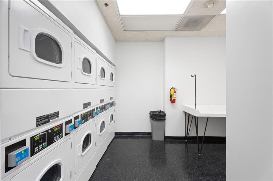 Building Photo - 795 Hammond Dr