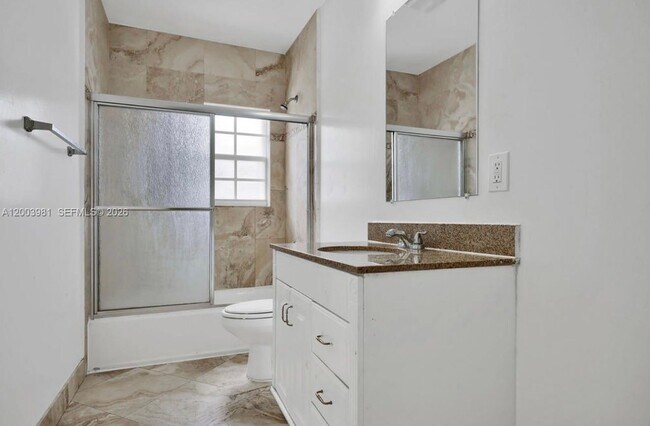 Building Photo - 1630 Van Buren St