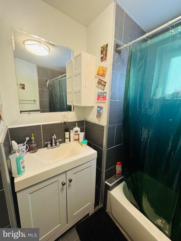 Building Photo - 1524 Fontain St