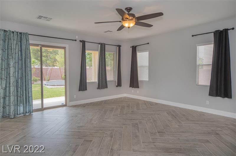 Building Photo - 4935 Moncada Way