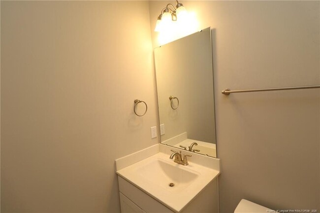 Building Photo - 240 Mystwood Hollow Cir