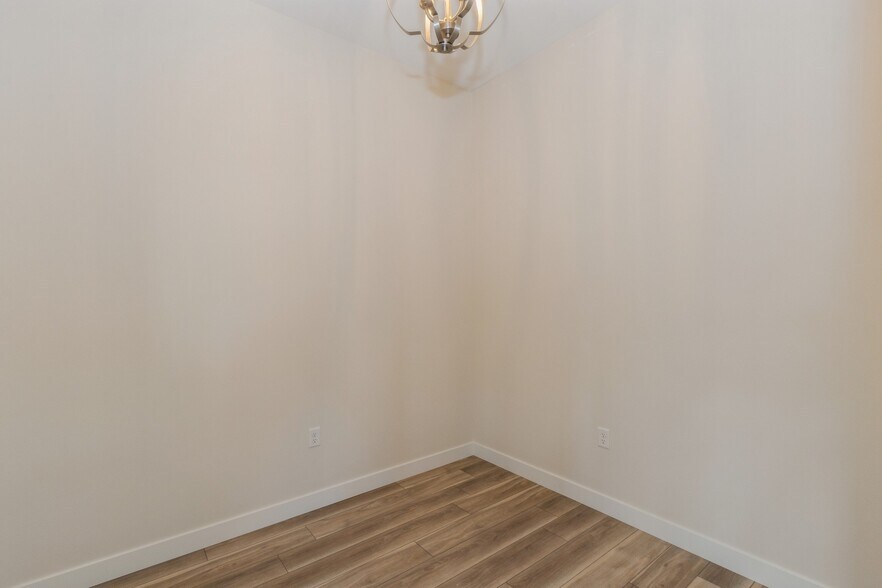 Building Photo - 1953 1st Ave SE