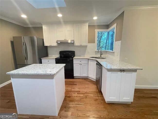 Building Photo - 645 Mt Victoria Pl