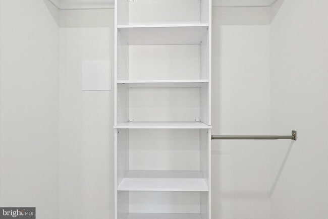 Building Photo - 507 Bradley Ct