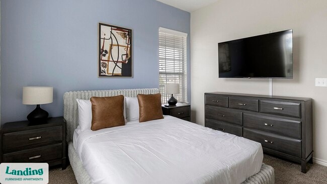 Building Photo - 6101 N Riverside Dr