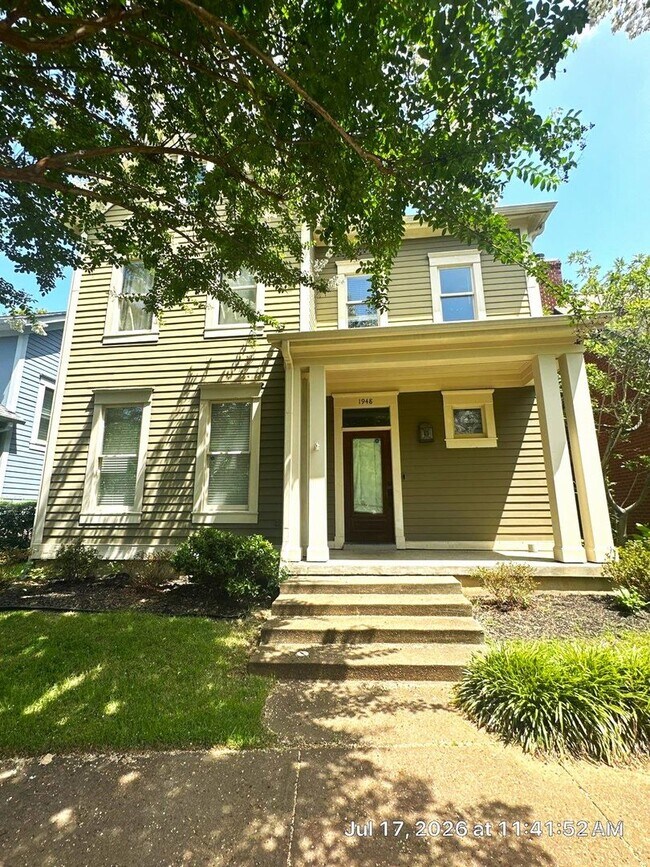 Building Photo - Gorgeous 4 Bedroom Home A Must See