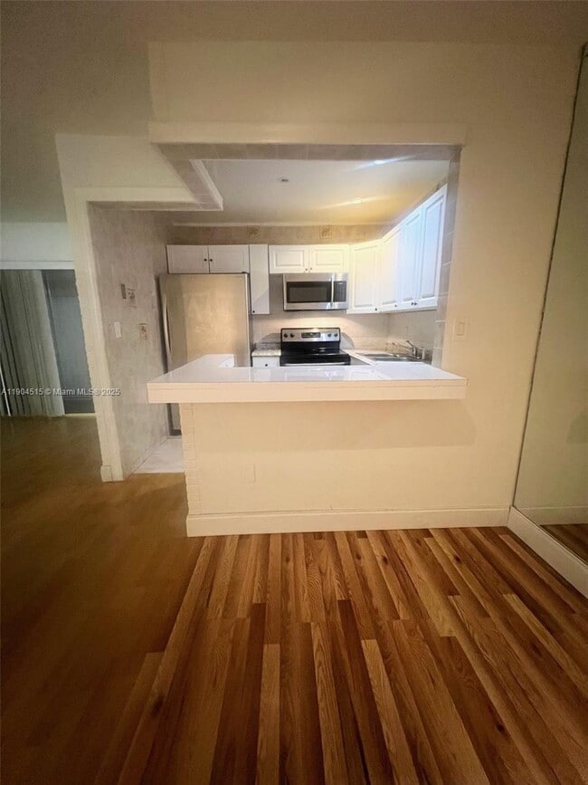 Building Photo - 20380 NW 7th Ave