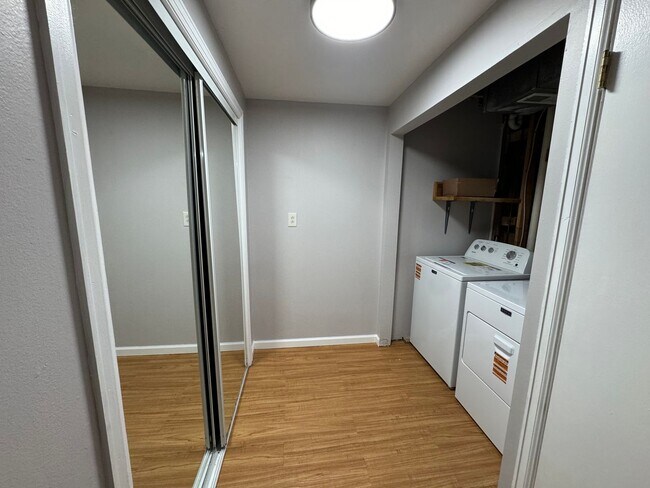 Building Photo - Newly Remodeled 3 Bedroom 2 Bath Home on Huge Corner Lot