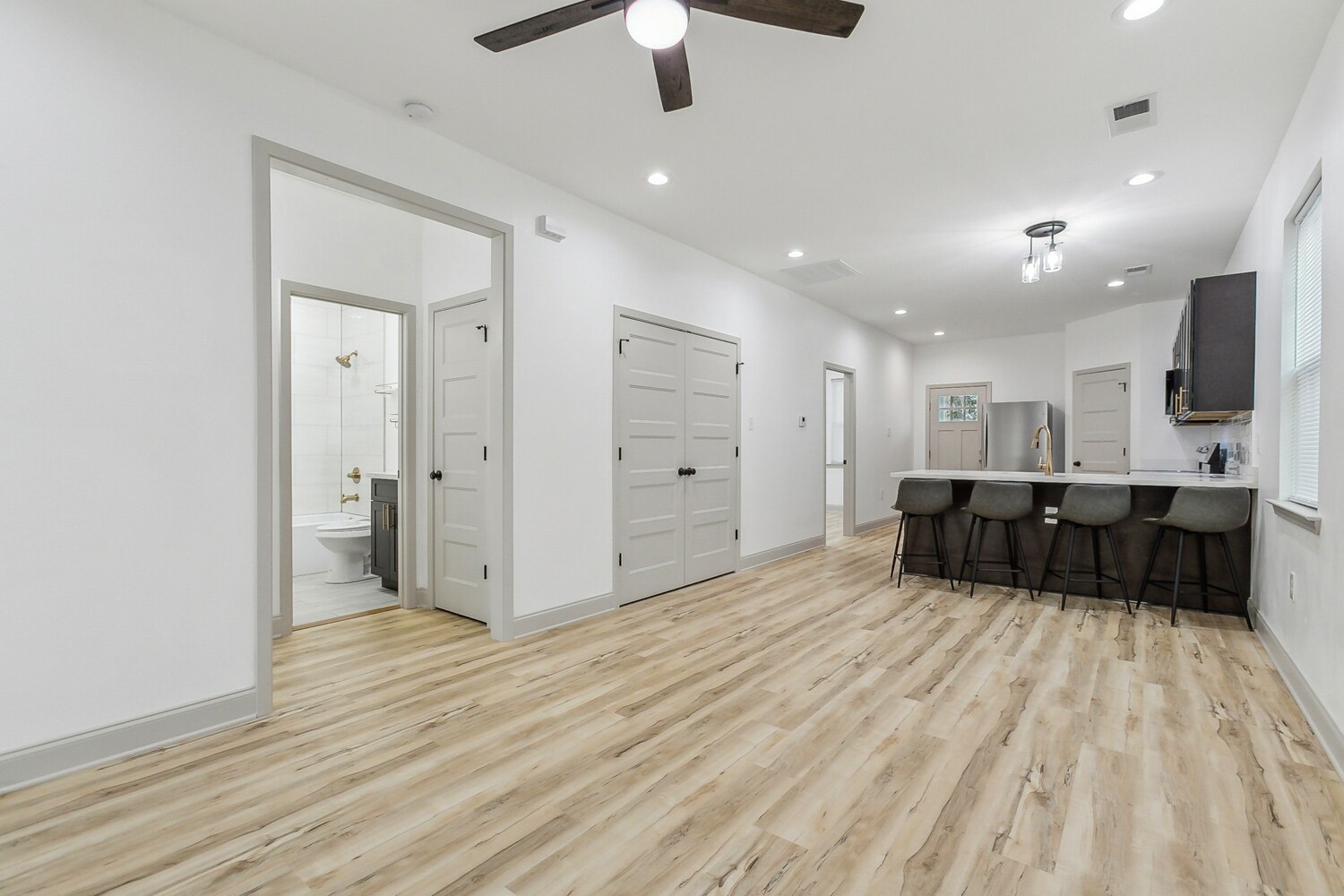 Building Photo - 3923 Clematis St