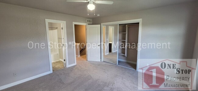 Building Photo - 260 N Pointe Ln