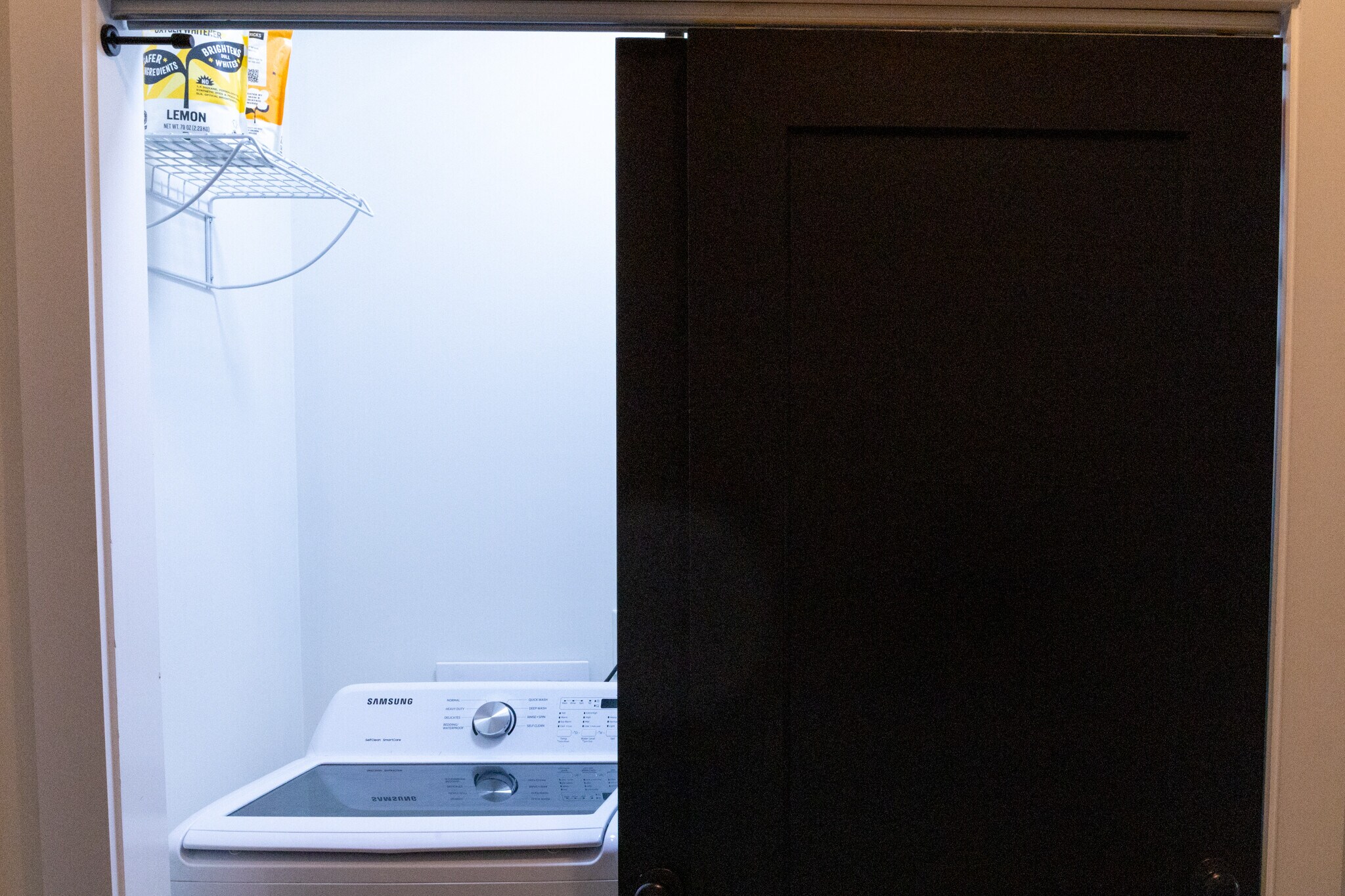 Building Photo - 3051 Hillside Rd