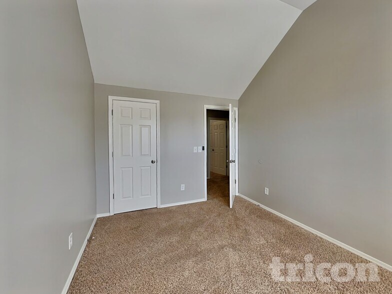 Building Photo - 2512 Landale Ct