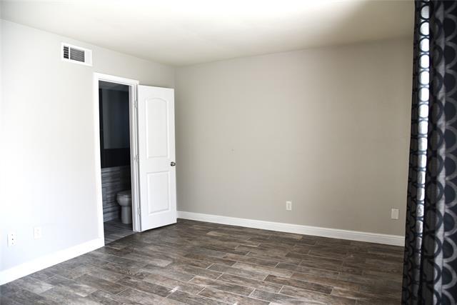 Building Photo - 1001 Roky Ct