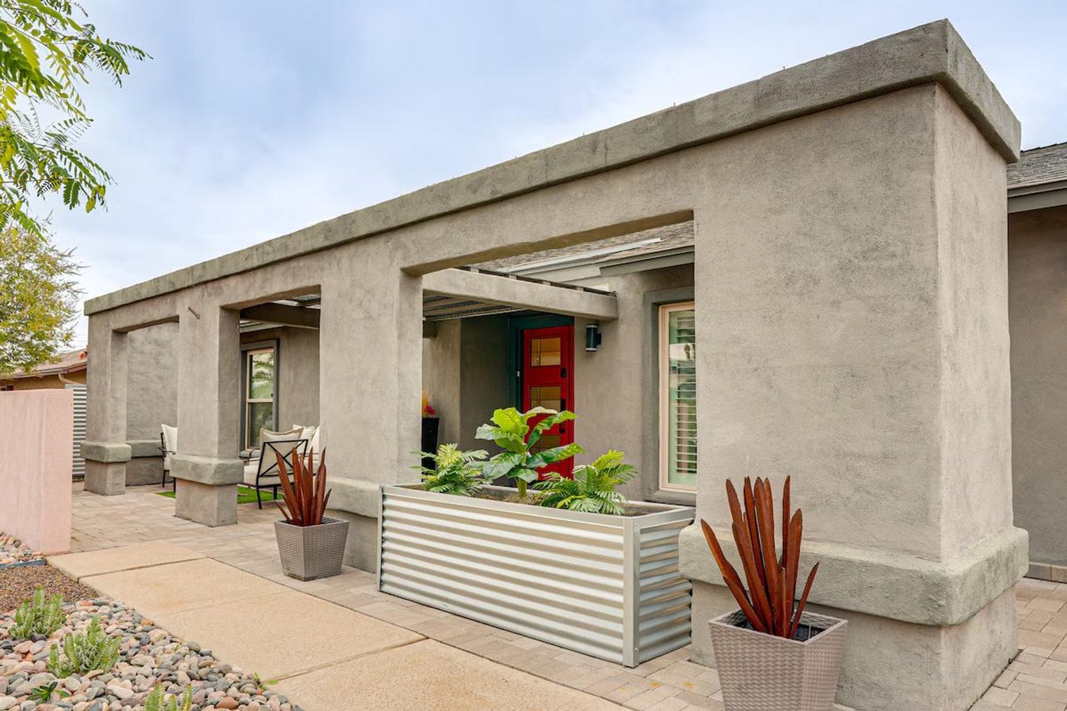 Building Photo - 2331 E Lupine Ave