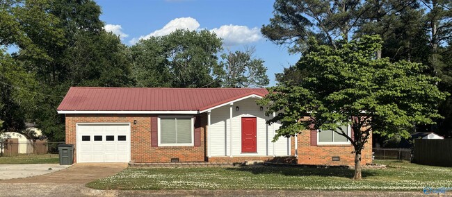 Building Photo - 510 Clift Dr