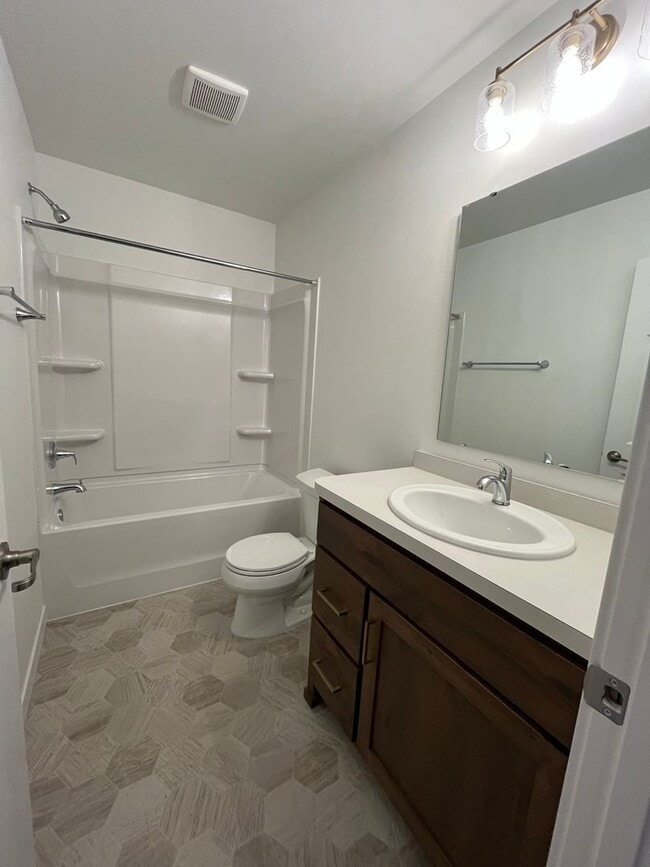 Building Photo - The Wilds Townhomes