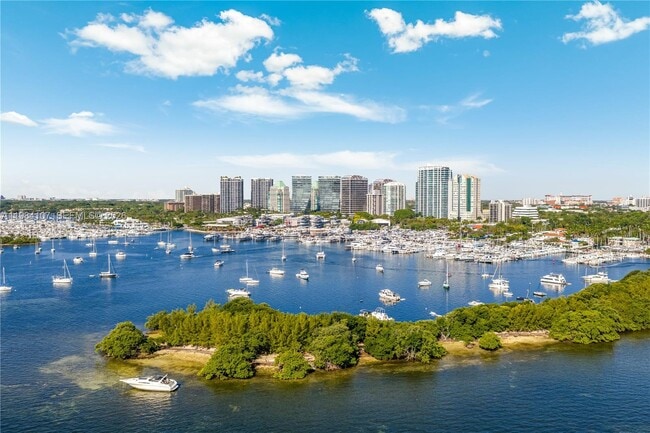 Building Photo - 1 Grove Isle Dr