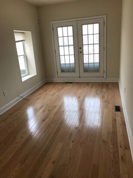 Building Photo - 1839 Christian St