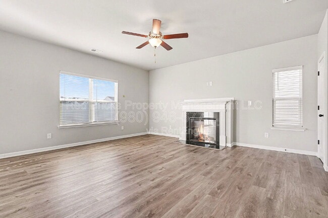 Building Photo - 4037 Stoneygreen Ln