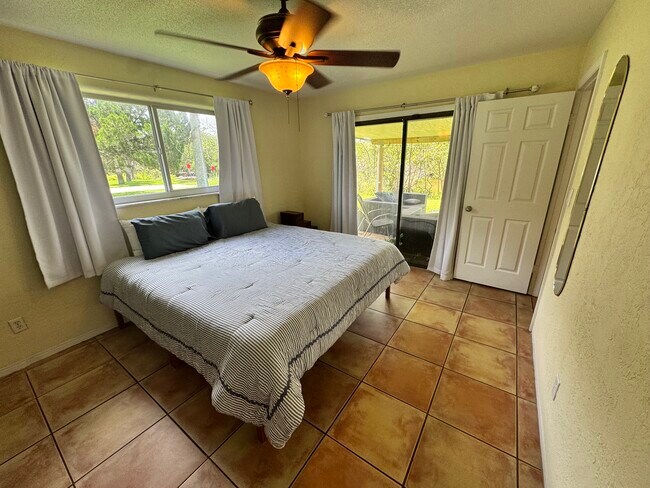 Building Photo - 50 Oak Tree Dr