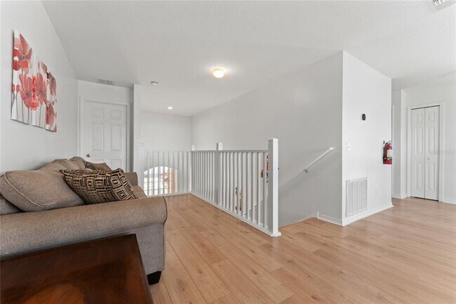 Building Photo - 1031 Solana Cir