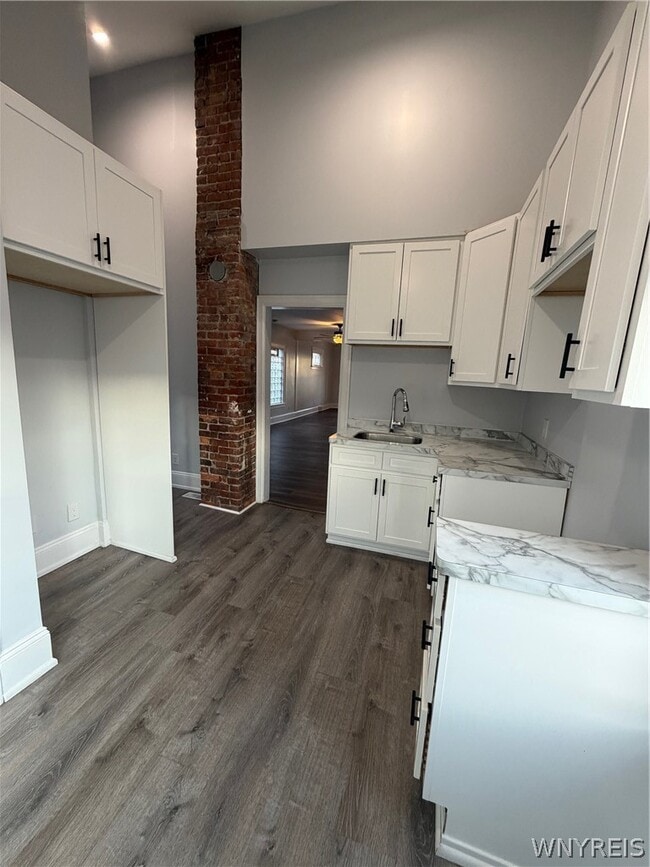 Building Photo - 18 Buffum St