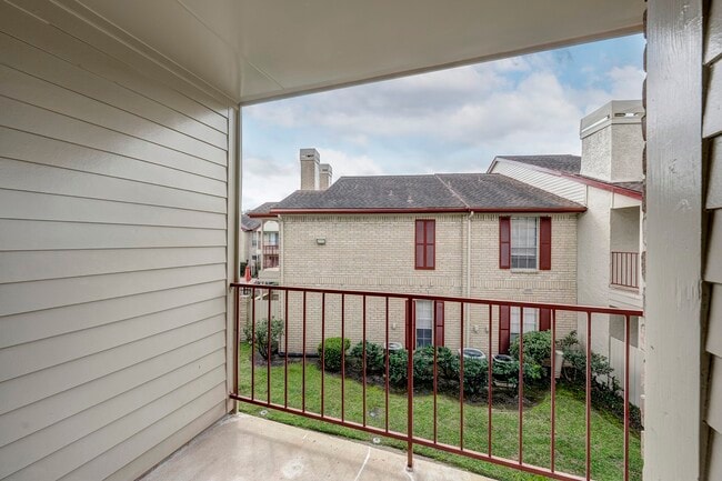 Building Photo - 2120 El Paseo St