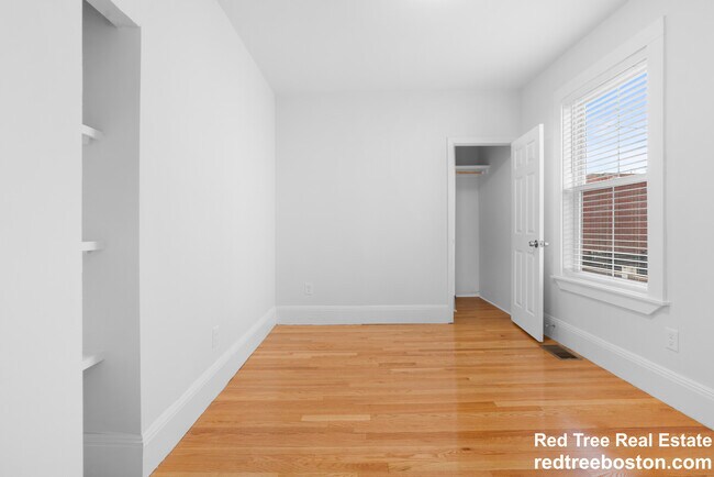 Building Photo - 79 Sydney St