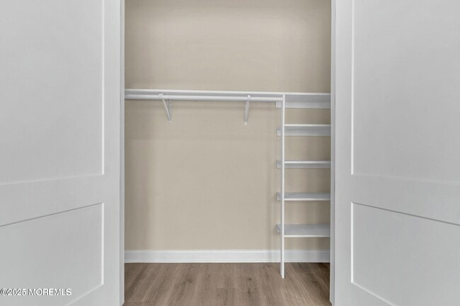 Building Photo - 53 Freesia Dr