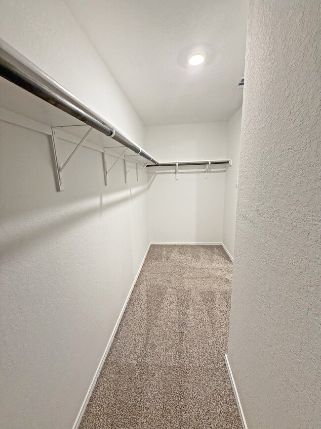 Building Photo - 5017 Pitch