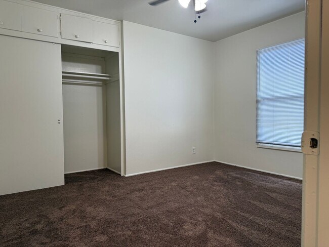 Building Photo - 3 Bedroom 1 Bathroom home in Riverside