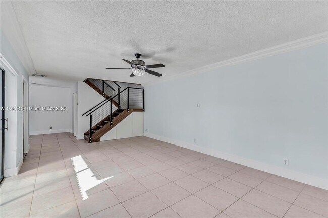 Building Photo - 2551 Camelot Ct