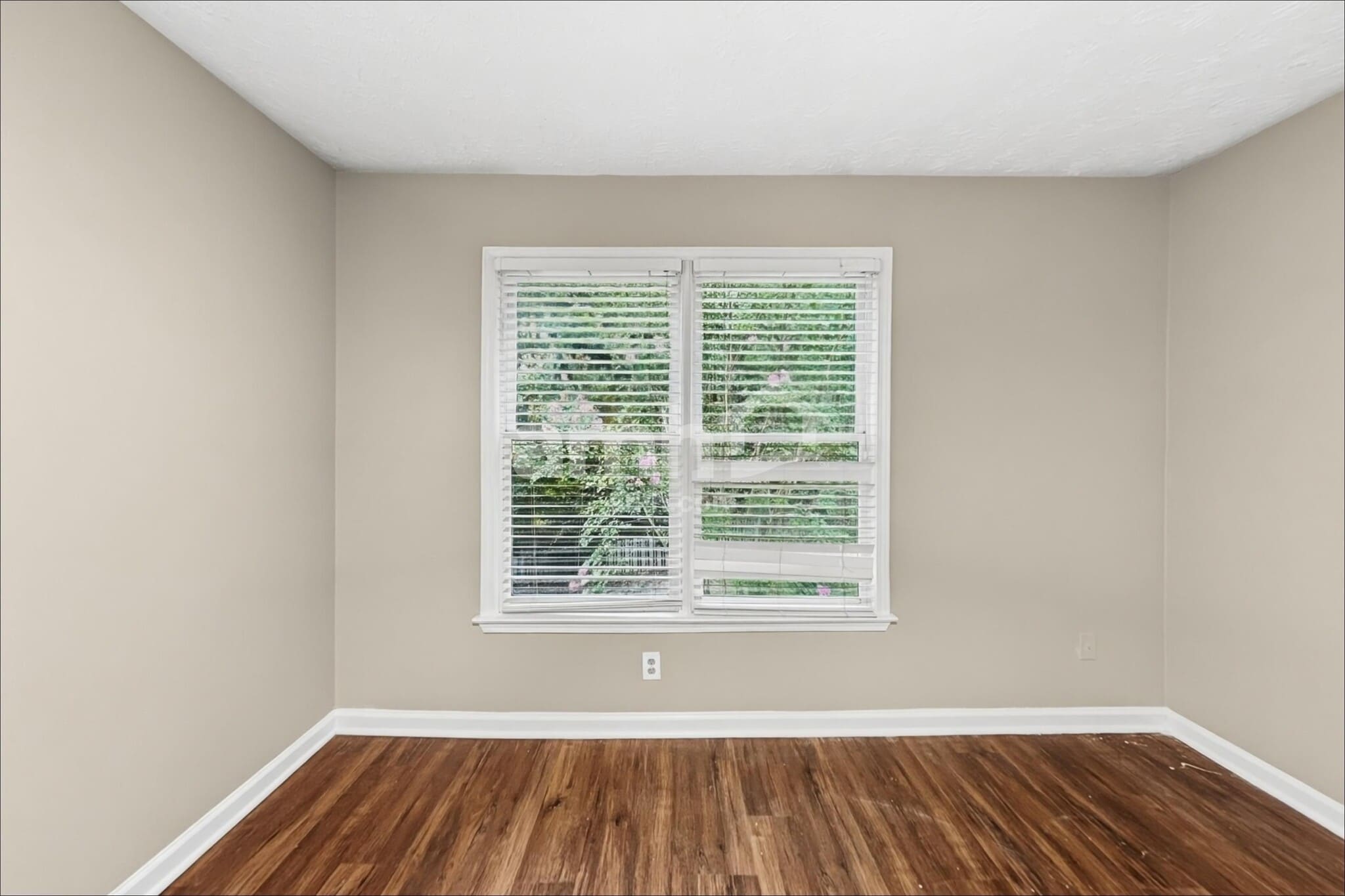 Building Photo - 2175 Carlysle Cove Dr