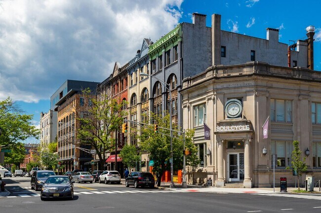 Building Photo - 771 Jackson St