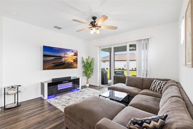 Building Photo - 9454 Ballaster Pointe Lp