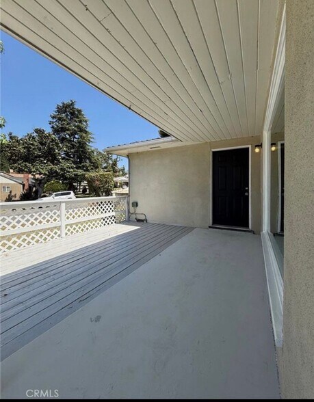Building Photo - 2404 Wetherhead Dr