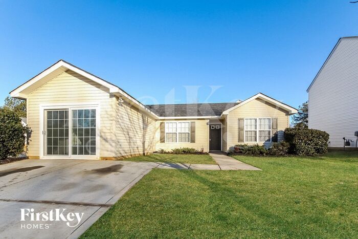 Primary Photo - 2524 Fairstone Ave