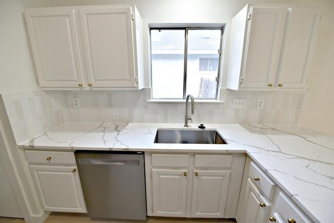 Building Photo - 4617 Sidereal Dr