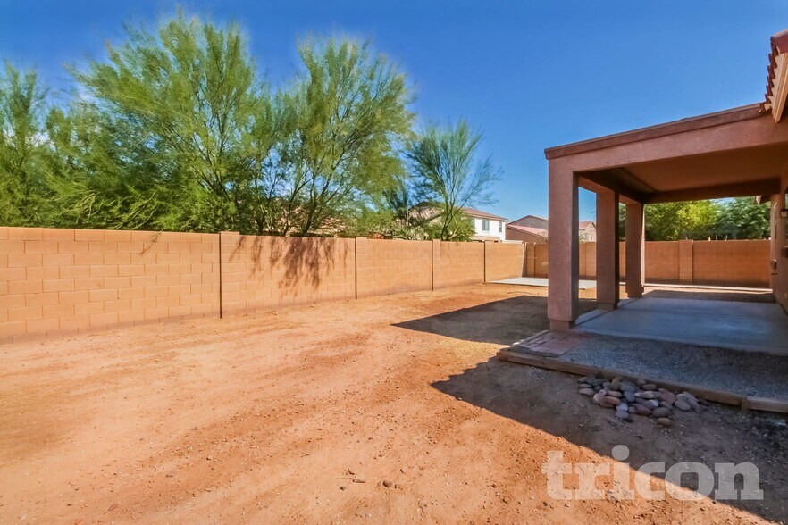 Building Photo - 7022 W Carson Rd