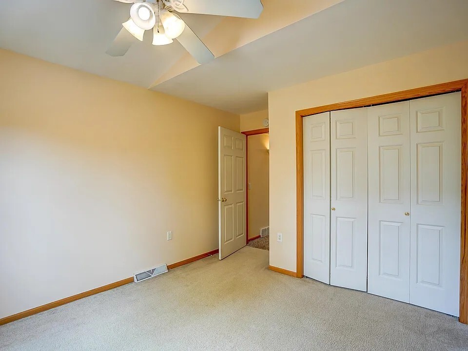 Building Photo - 1807 Carns Dr