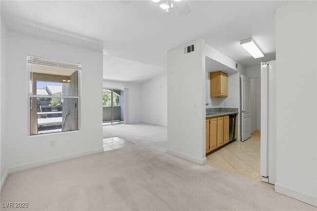 Primary Photo - 5055 W Hacienda Ave