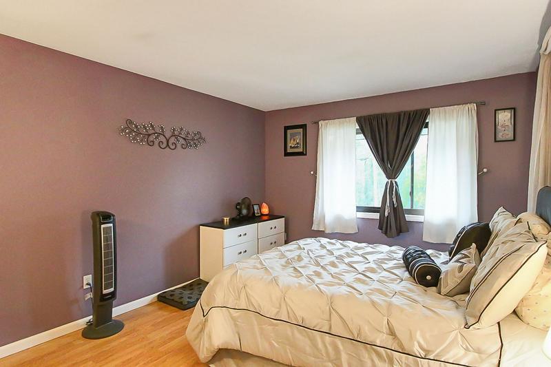 Building Photo - 9 Strawberry Bank Rd