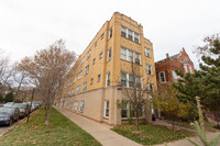 Building Photo - 3944 W Barry Ave